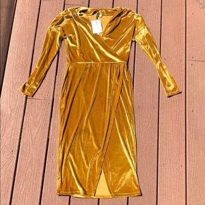 ASOS - Gold Velvet Long Sleeve Dress